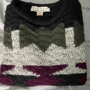 Men's Black and Green Sweater